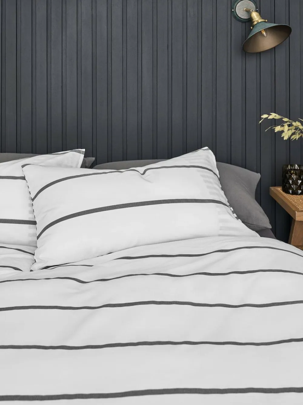 New Next 2 Pack Stripe Reversible Duvet Cover and Pillowcase Set Grey