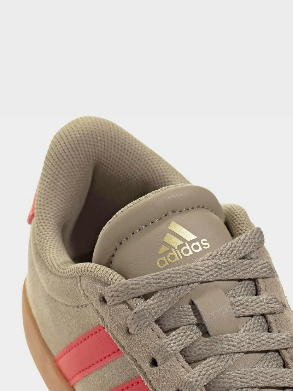 adidas Brown/Red VL Court 3.0 Trainers^ Sneakers