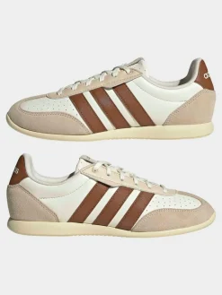 Best adidas Cream/White Barreda Lo Trainers