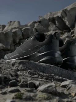 adidas Terrex adidas Terrex Skychaser AX5 GORE-TEX Hiking Trainers^ Sneakers