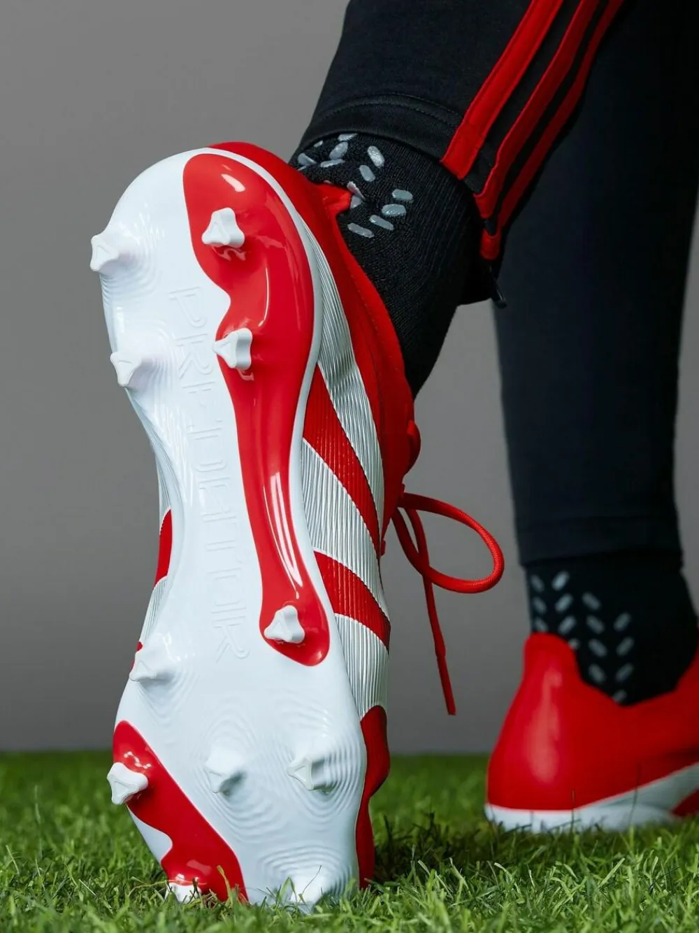 adidas Red Predator League Fg/MG Football Boots^ Soccer Cleats