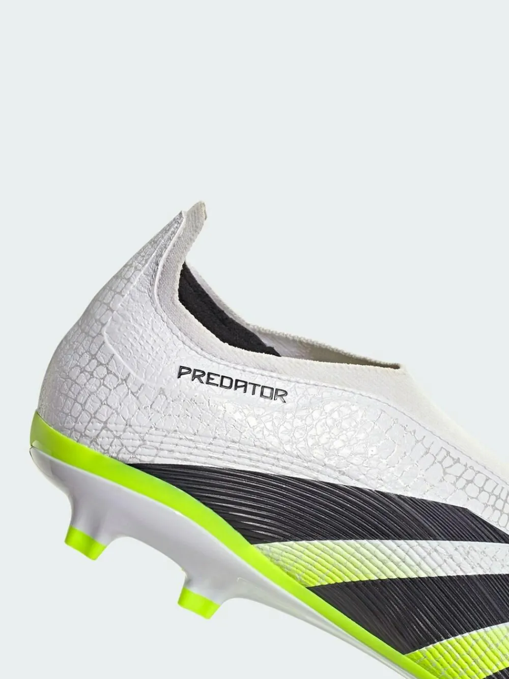 adidas White Predator League Laceless Firm/Multi-Ground Boots^ Soccer Cleats