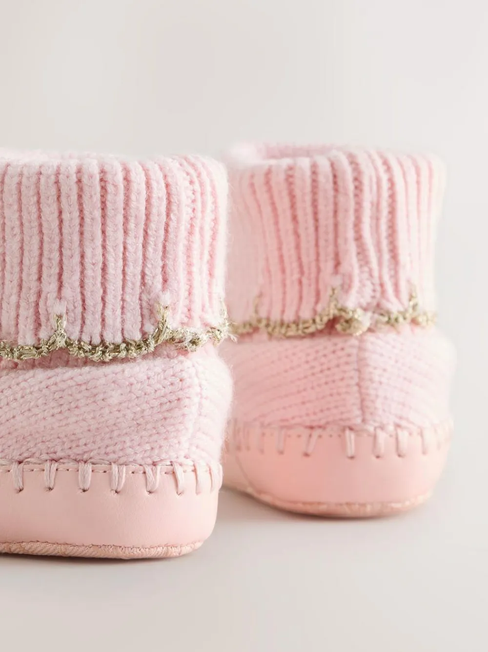 Hot Baker by Ted Baker Baby Girls Scallop Edge Knitted Padders Booties with Bow Pink