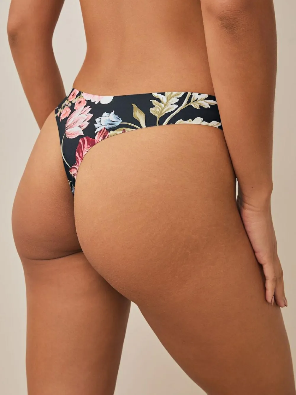 Outlet Next Black / Praline Nude / Pink Floral Thong No VPL Light Flow Period Knickers 4 Pack