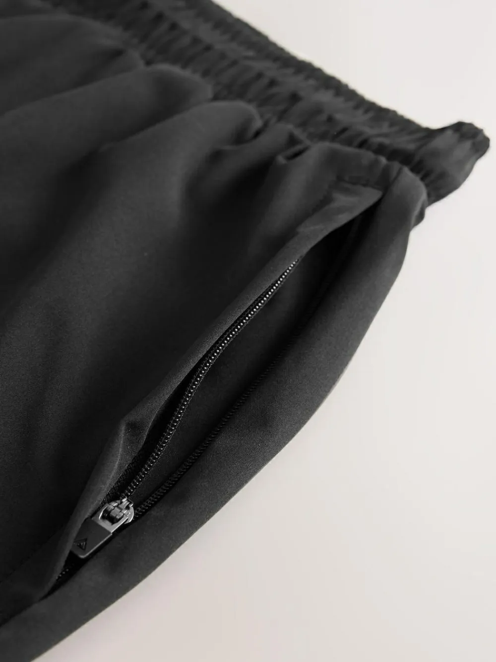 Next Active Cargo Gym Training Shorts Black