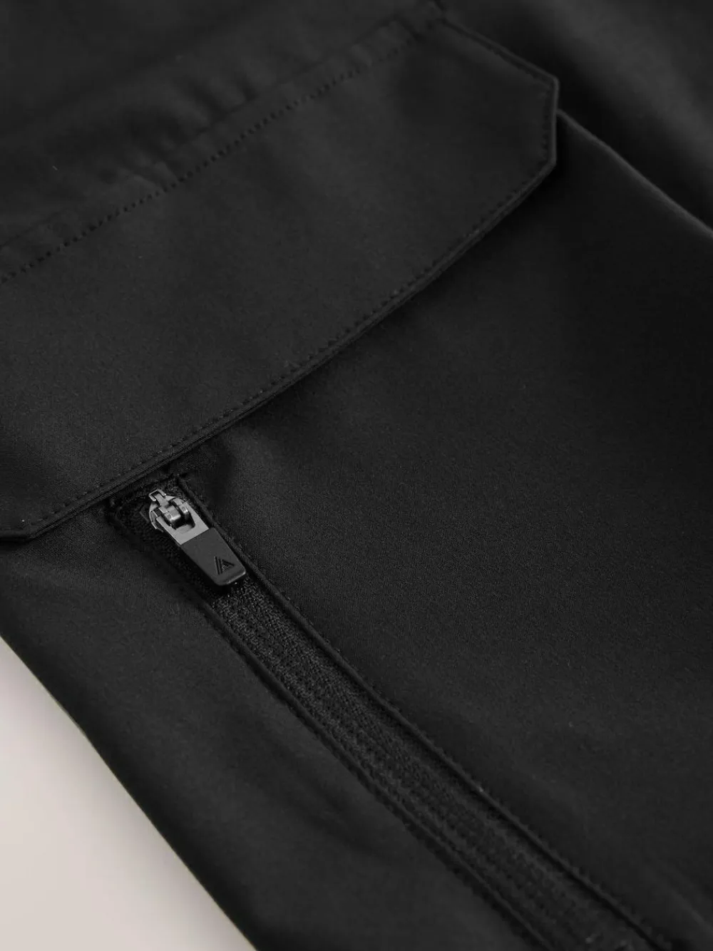 Next Active Cargo Gym Training Shorts Black