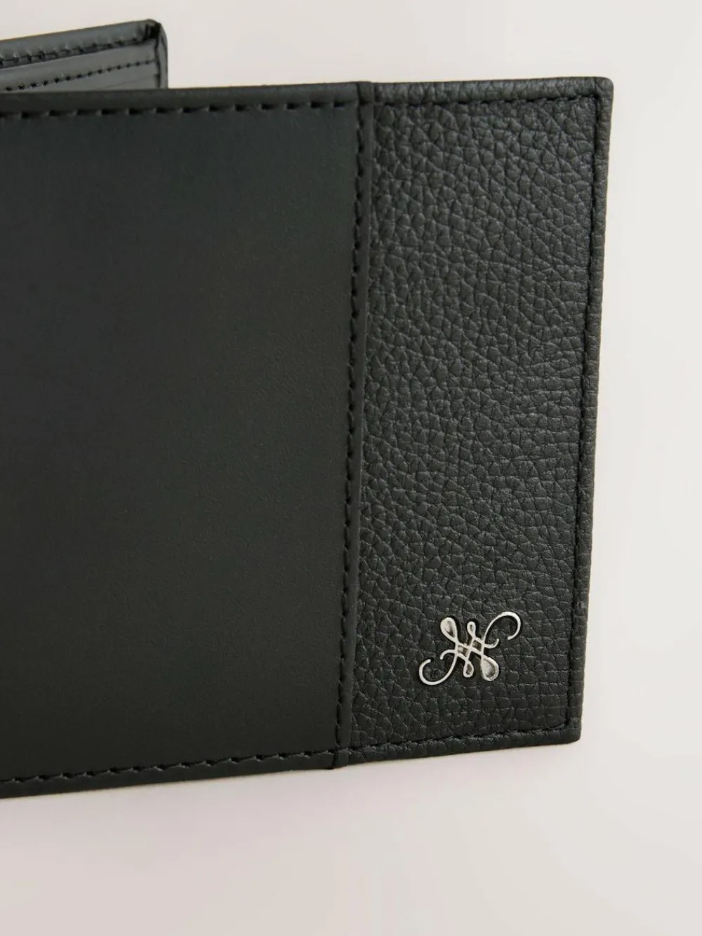 Online Next Leather Bifold Wallet Black