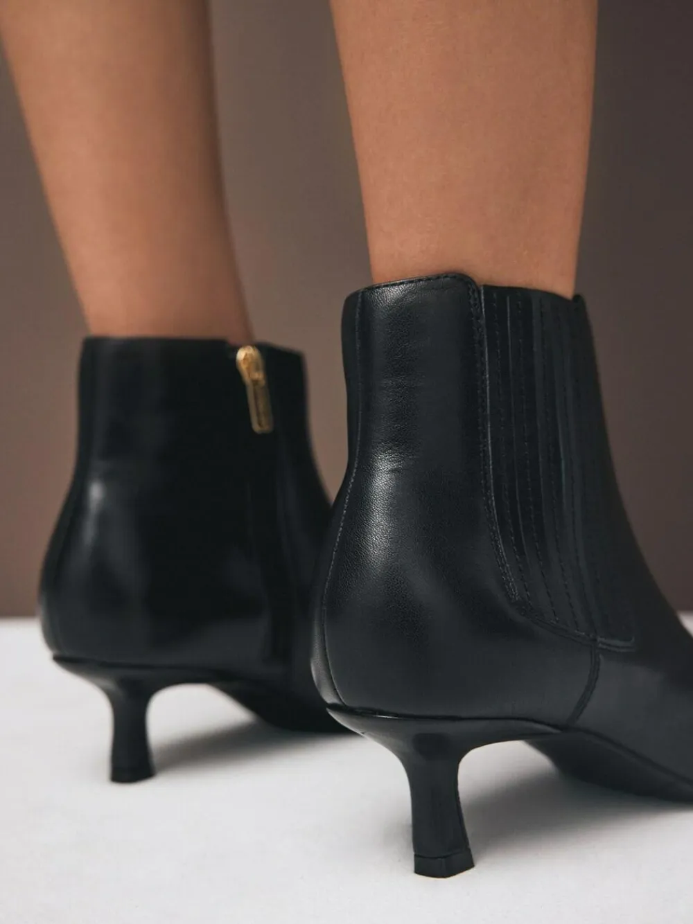 Next Motion Flex Almond Toe Chelsea Style Ankle Boots Black Leather
