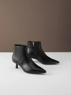 Next Motion Flex Almond Toe Chelsea Style Ankle Boots Black Leather