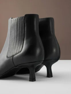 Next Motion Flex Almond Toe Chelsea Style Ankle Boots Black Leather