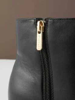 Next Motion Flex Almond Toe Chelsea Style Ankle Boots Black Leather