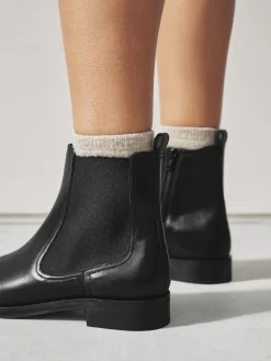 Sale Next Black Leather Standard/Wide Fit Forever Comfort® Chelsea Ankle Boots