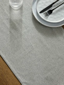 Online Next Bronx Kitchen Table Runner Black/White