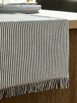 Online Next Bronx Kitchen Table Runner Black/White