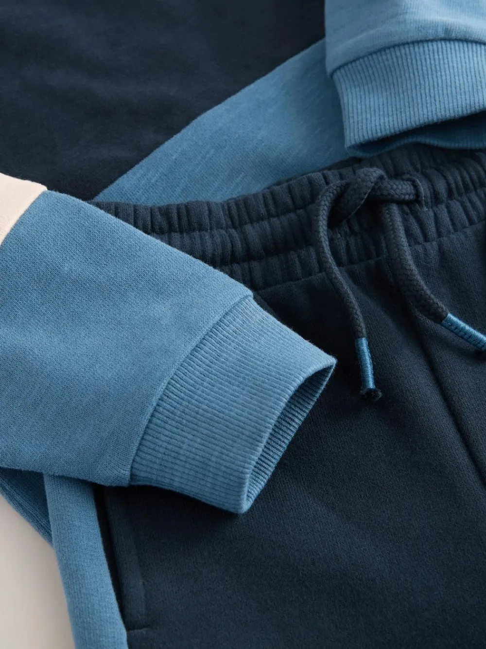 Next Long Sleeve Soft Touch T-Shirt and Joggers Set (3mths-7yrs)^BOY Sets & Co-Ords|Sets & Co-Ords