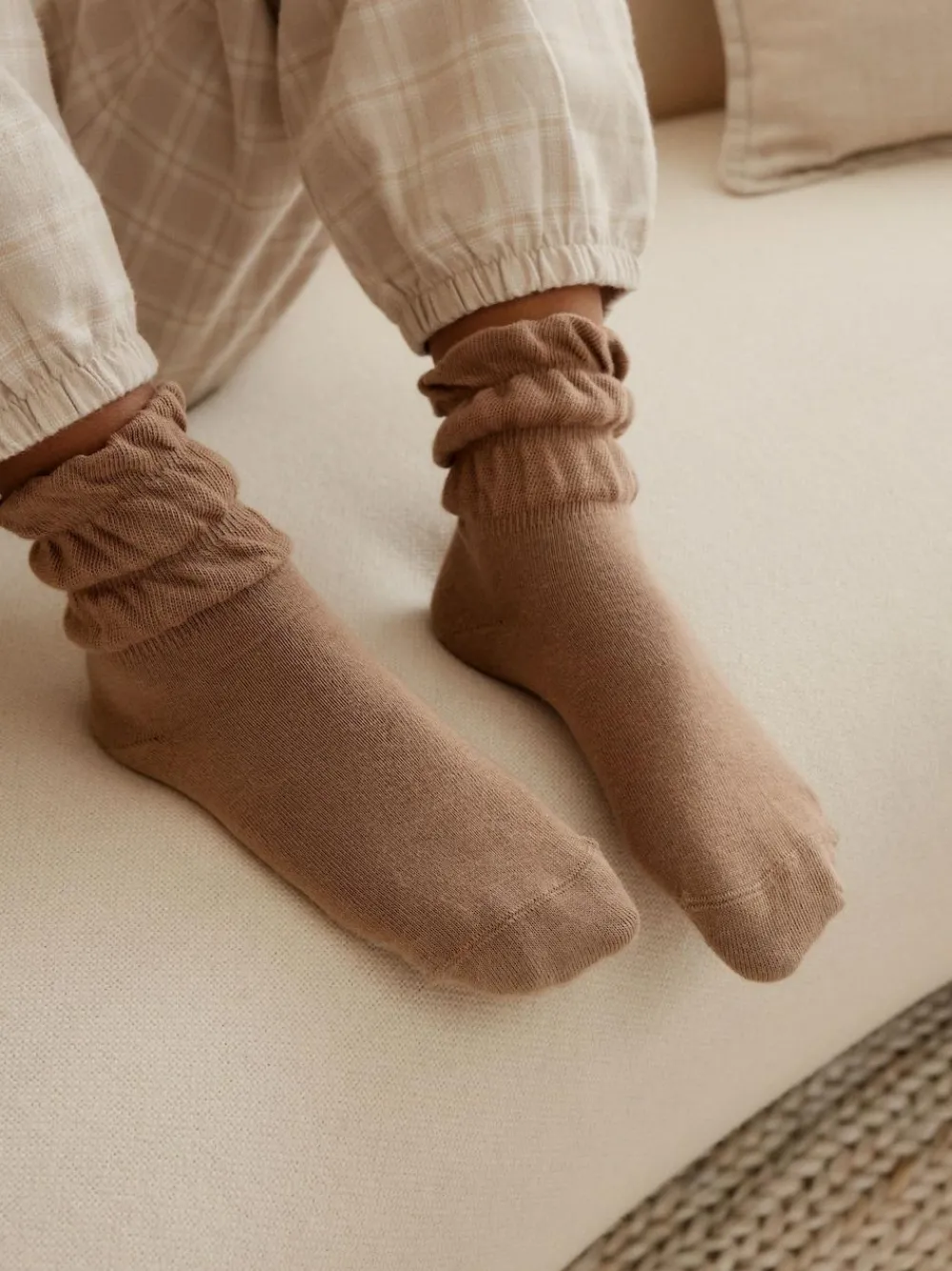 Outlet Next Burgundy Red and Tan Brown Slouchy Ankle Socks 2 Pack