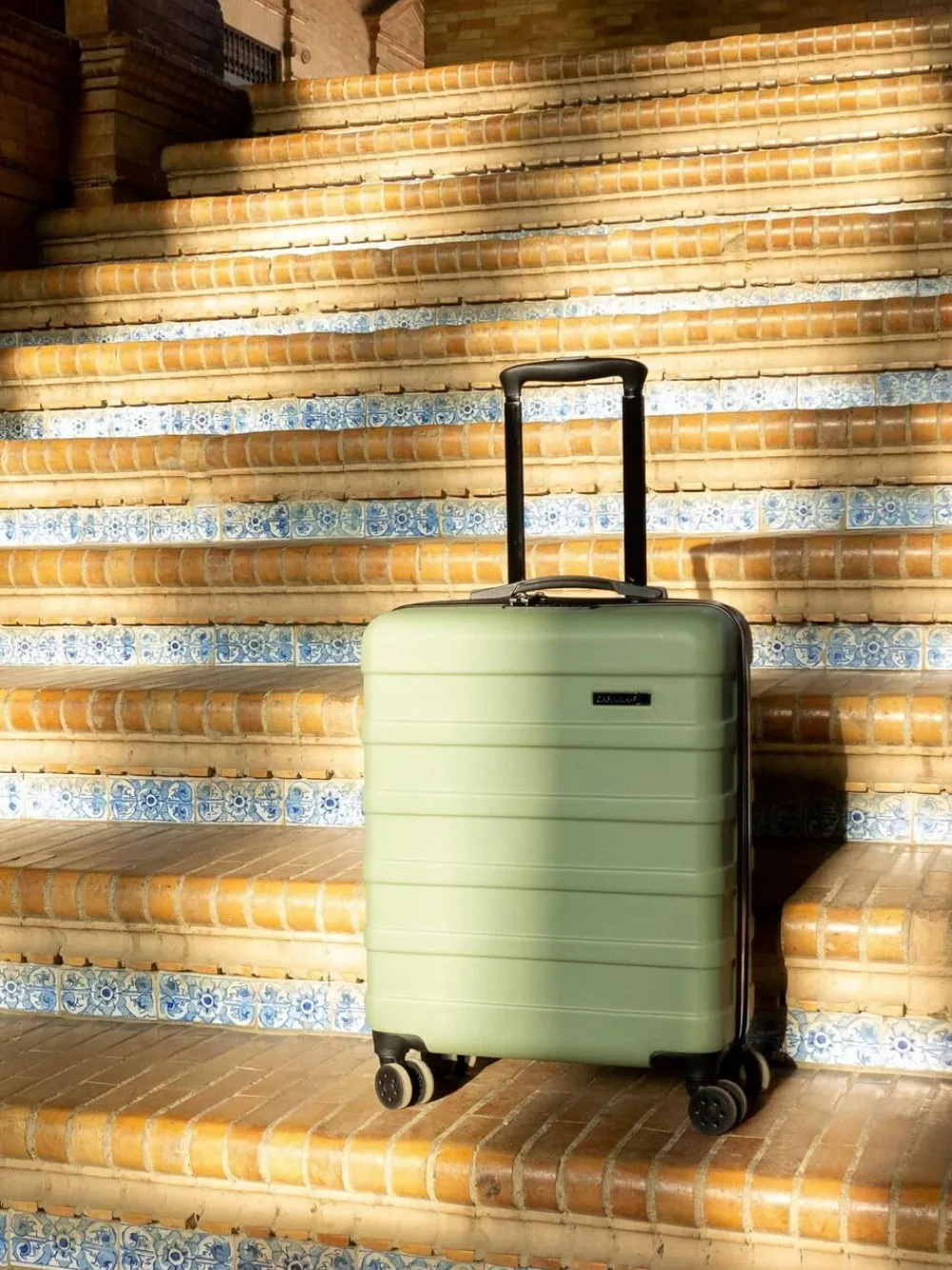 Cabin Max Bodo Green Anode 40L ABS Cabin Carry On Hand 55x40x20cm Luggage^Women Luggage