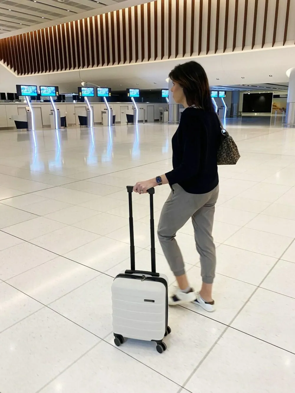Cabin Max White Anode 30L Underseat Hand Luggage Cabin Case for EasyJet 45x36x20cm^Women Luggage
