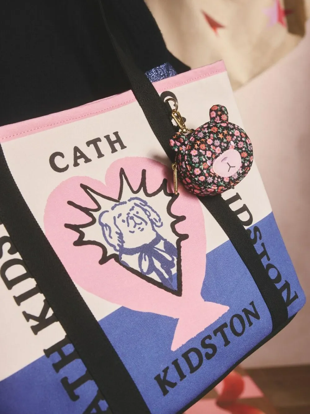 Sale Cath Kidston Bear Clip On Purse Black Folding Star Ditsy