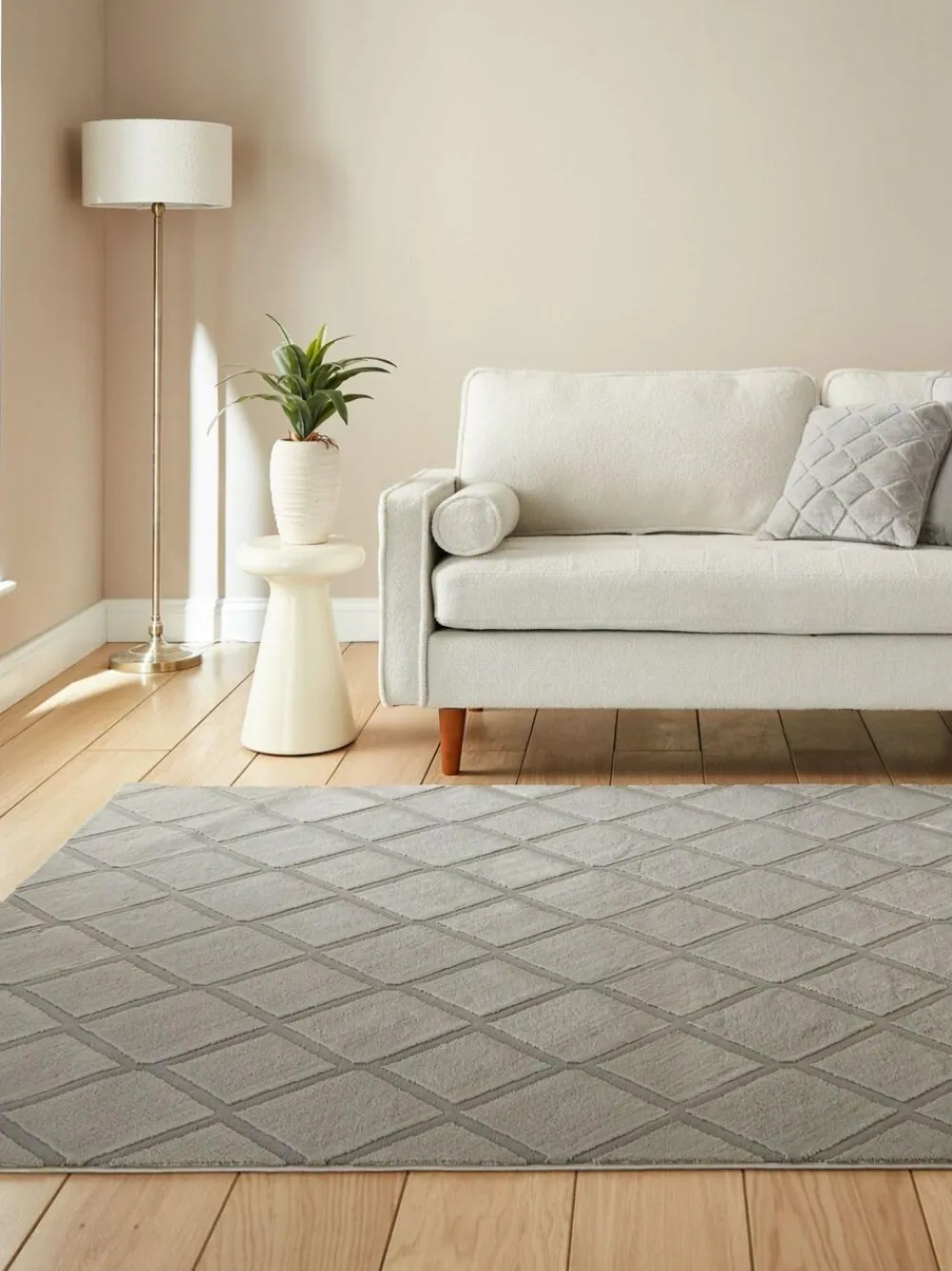 Catherine Lansfield Silver Cosy Diamond Washable Rug