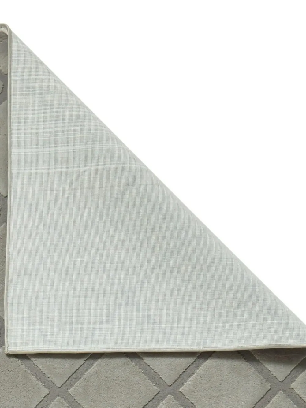 Catherine Lansfield Silver Cosy Diamond Washable Rug