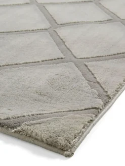 Catherine Lansfield Silver Cosy Diamond Washable Rug