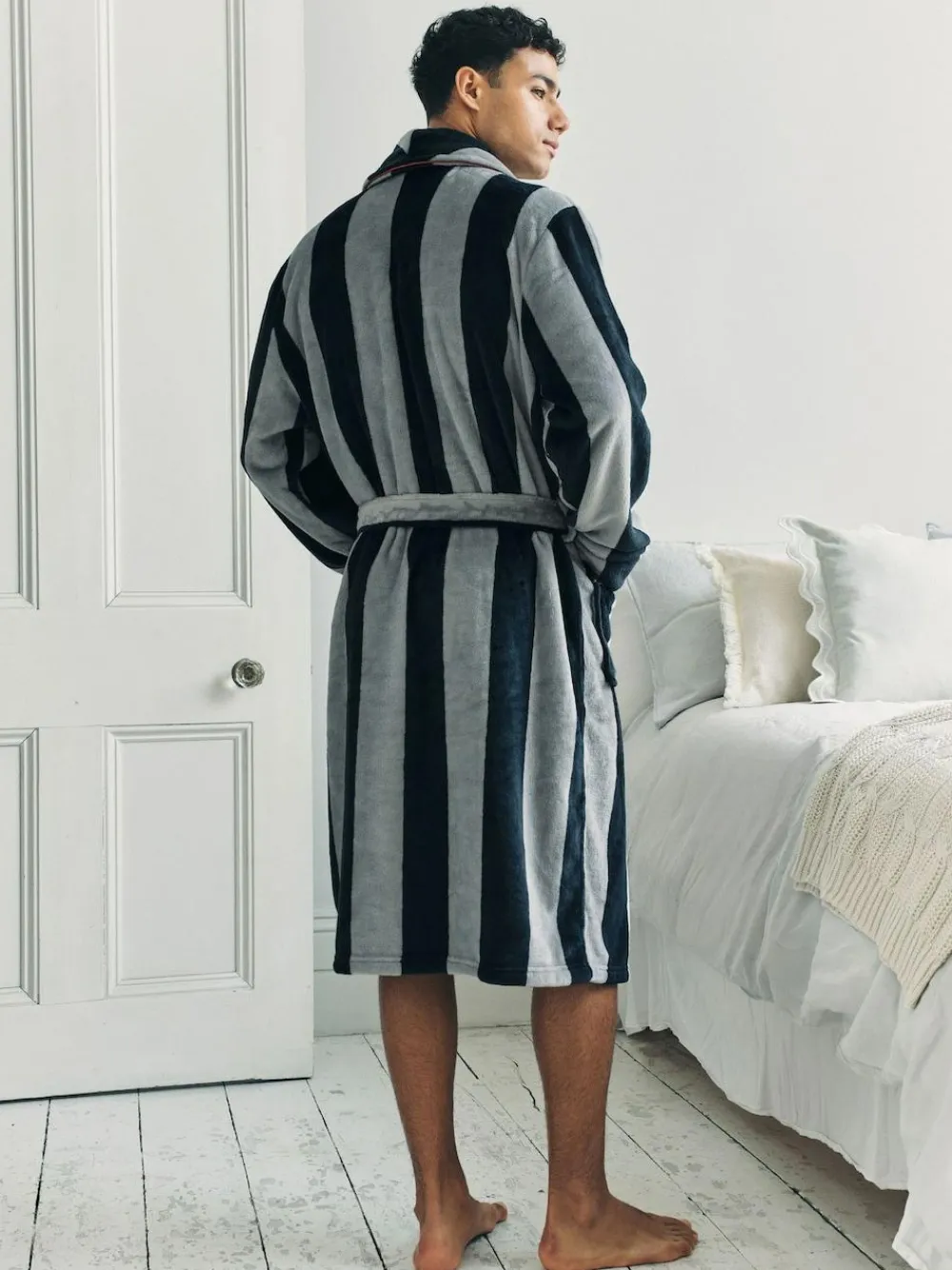 Best Chelsea Peers Blue Fleece Stripe Dressing Gown