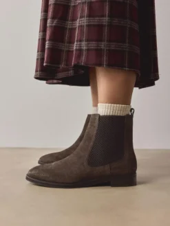 Next Chocolate Brown Suede Embossed Standard/Wide Fit Forever Comfort® Chelsea Ankle Boots^Women Boots & Wellies|Boots