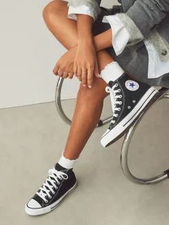 Clearance Converse Standard Fit Chuck Taylor All Star High Trainers Black/White