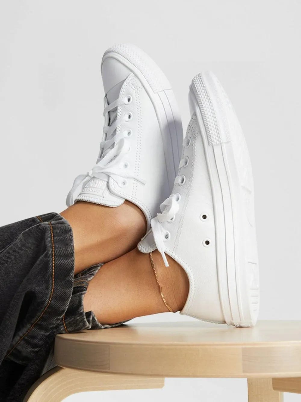 Converse White Chuck Taylor All Stars Leather Ox Trainers^Women Sneakers