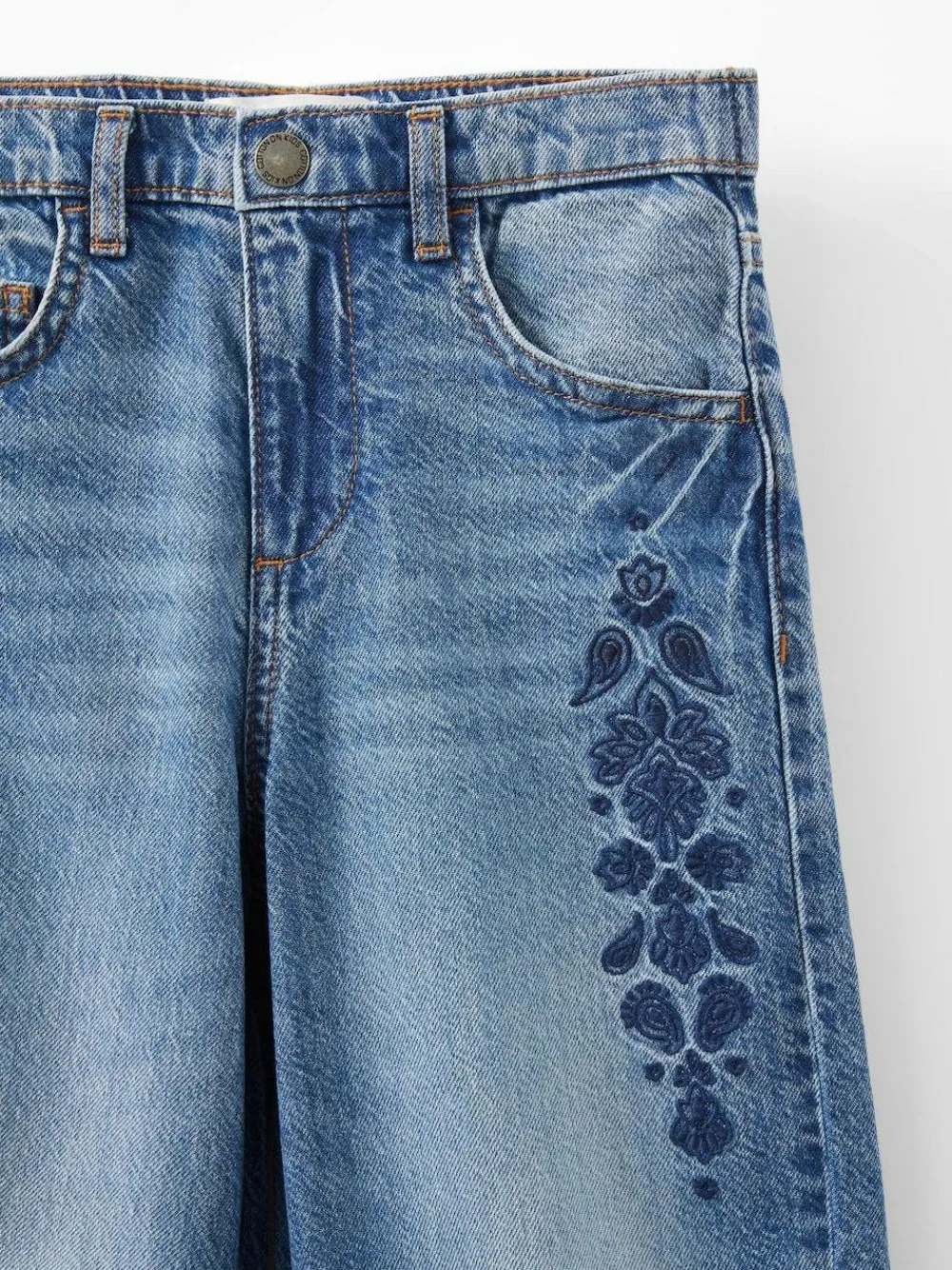 Cotton On Unisex Barrel Leg Denim Jeans^ Jeans & Joggers|Jeans