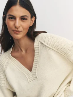 Best Next Cotton And Wool Blend Longline V-Neck Jumper Ecru