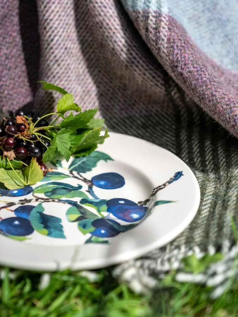 Sale Emma Bridgewater Cream Damson 8 1/2 Inch Side Plate