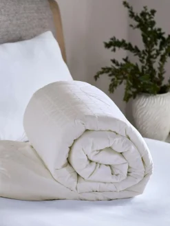 Online Next Feels Like Down 4.5 Tog Duvet