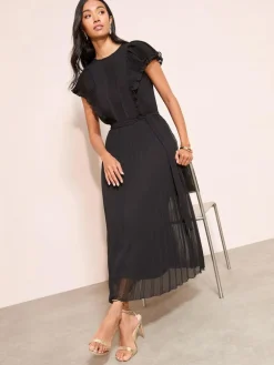 Friends Like These Black Curve Chiffon Pleated Lace Insert Midi Dress^Women Occasionwear|Occasion Dresses