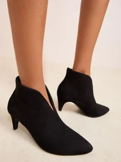 Hot Friends Like These Standard fit Formal Mid Heel Shoe Boots Black Faux Suede