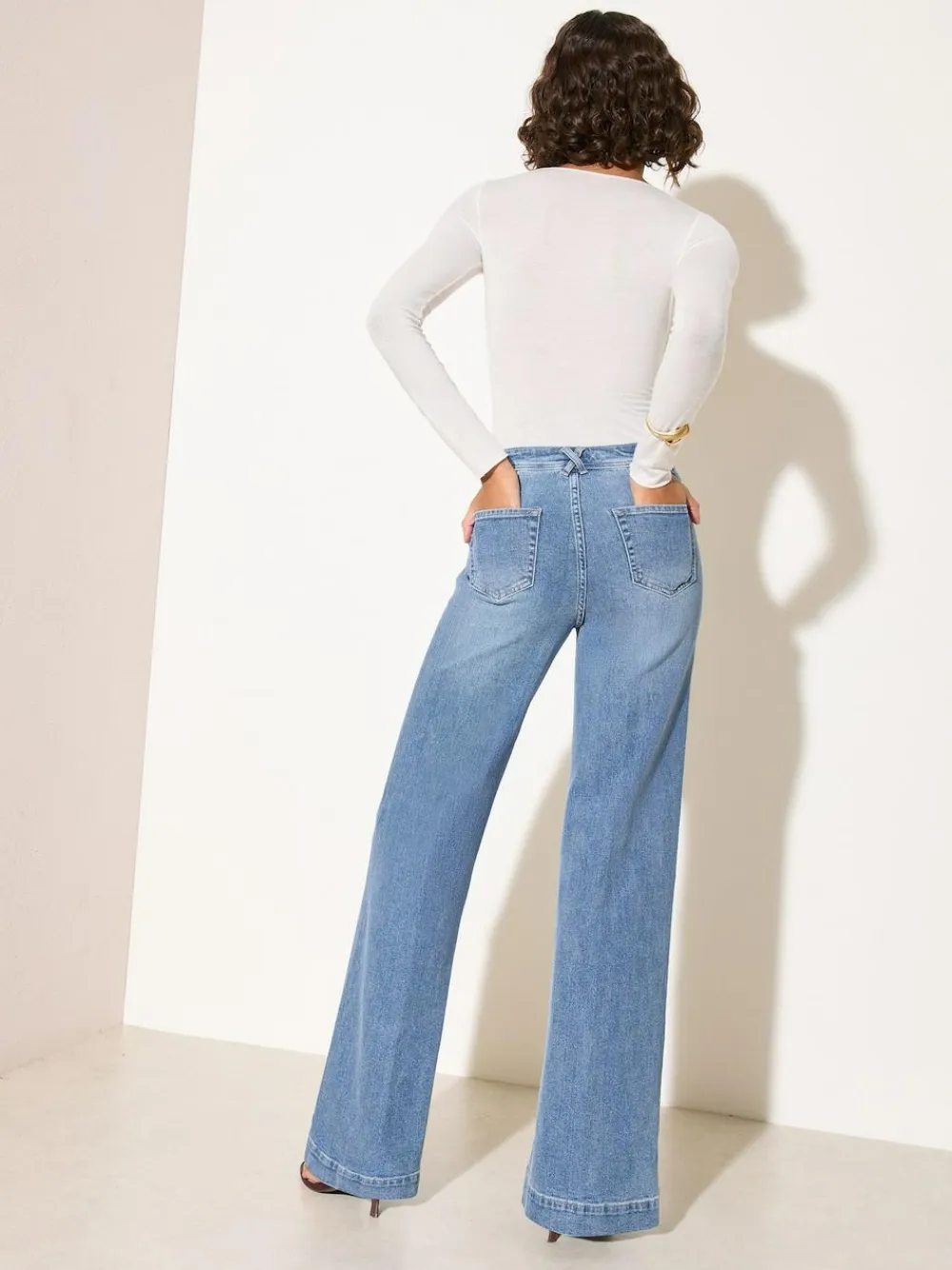Online Friends Like These Petite Pocket Tailored Wide Leg Jeans Mid Blue Denim