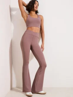 Online Friends Like These Studio Yoga Flare Leggings Pink