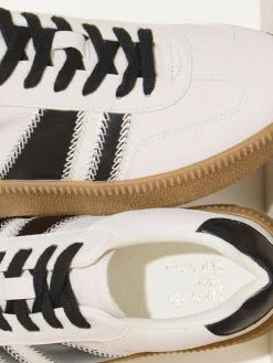 Online Friends Like These White/Black Standard Fit Lace Up Retro Gumsole Sports Trainers