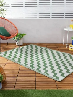 Clearance Furn Green Wave Outdoor/Indoor Rug
