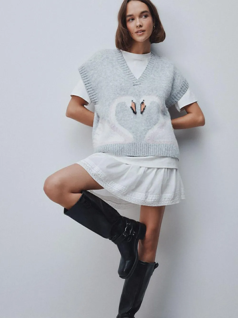 New Next Knitted Tank Grey Swan Scene