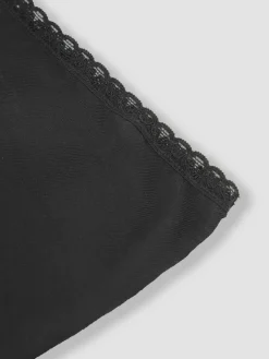 Hot Jojo Maman Bébé 3-Pack Lace Trim Maternity Shorts Black