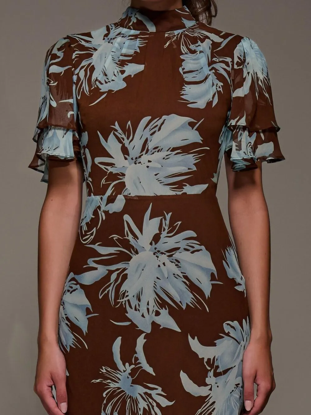 Outlet Jolie Moi Brown High Neck Angel Sleeve Chiffon Maxi Dress