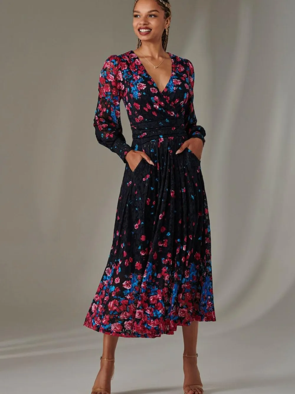 Outlet Jolie Moi Dalia Symmetrical Print Lace Maxi Dress Pink