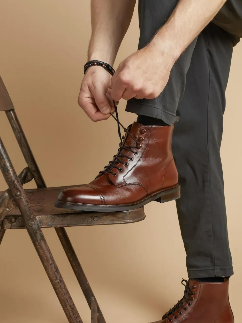 Online Jones Bootmaker Finch Leather Lace-Up Boots Brown