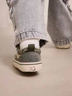 Next Wide Fit (G) Touch Fastening Skate Trainers^ Sneakers