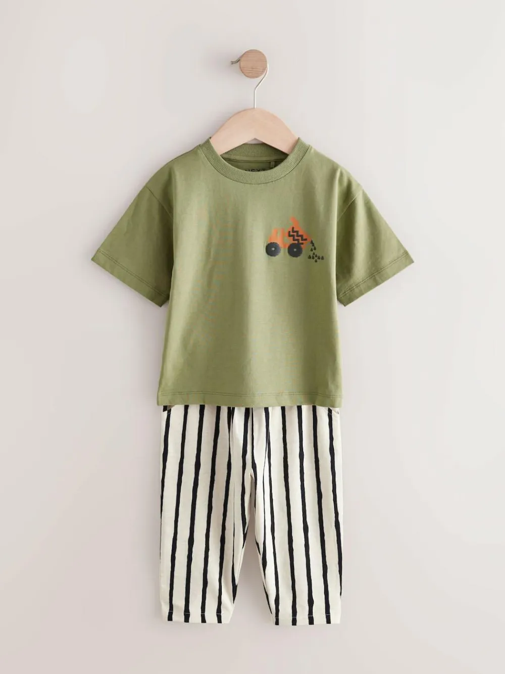 Next Short Sleeve T-Shirts & Joggers Set 3 Pack (3mths-7yrs)^BOY Multipacks|Tops