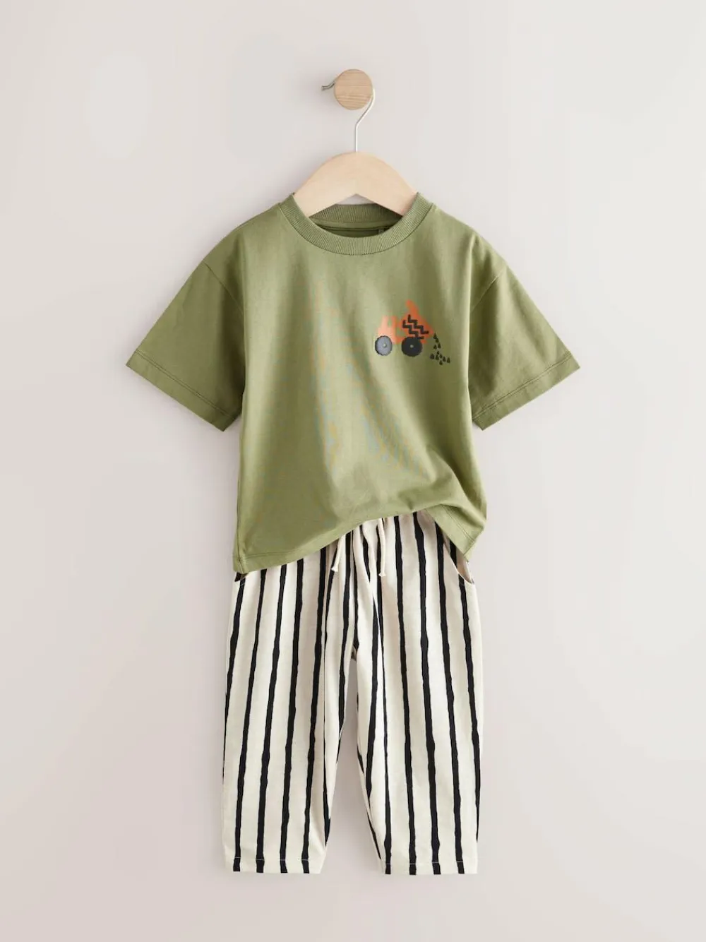 Next Short Sleeve T-Shirts & Joggers Set 3 Pack (3mths-7yrs)^BOY Multipacks|Tops