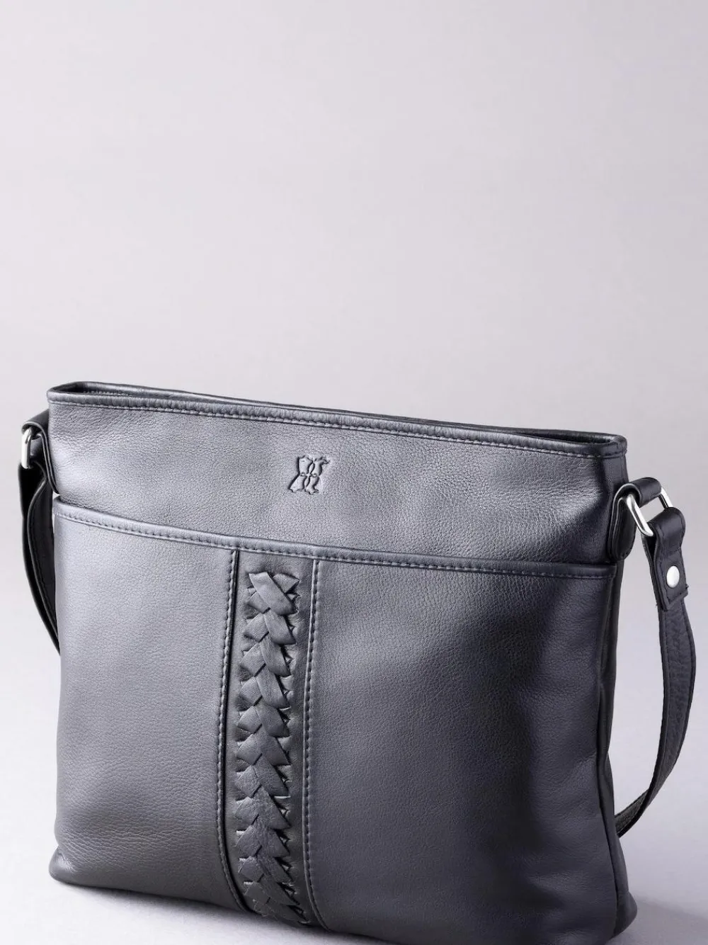 Outlet Lakeland Leather Farlam Cross-Body Bag Black