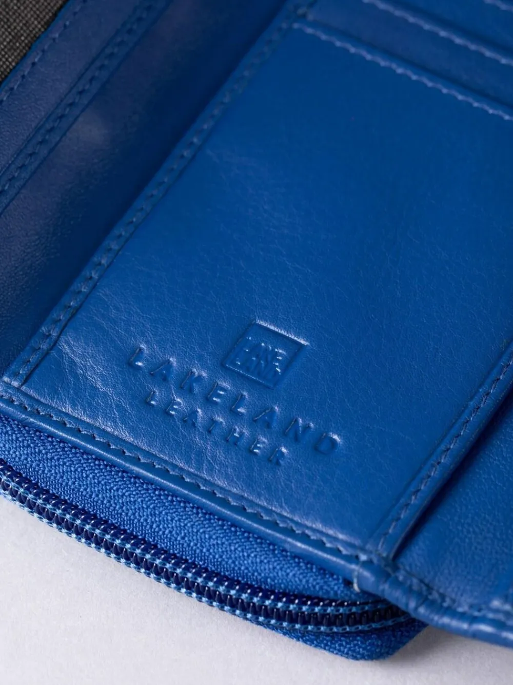 Discount Lakeland Leather Blue Light Medium Icon Stud Tab Purse